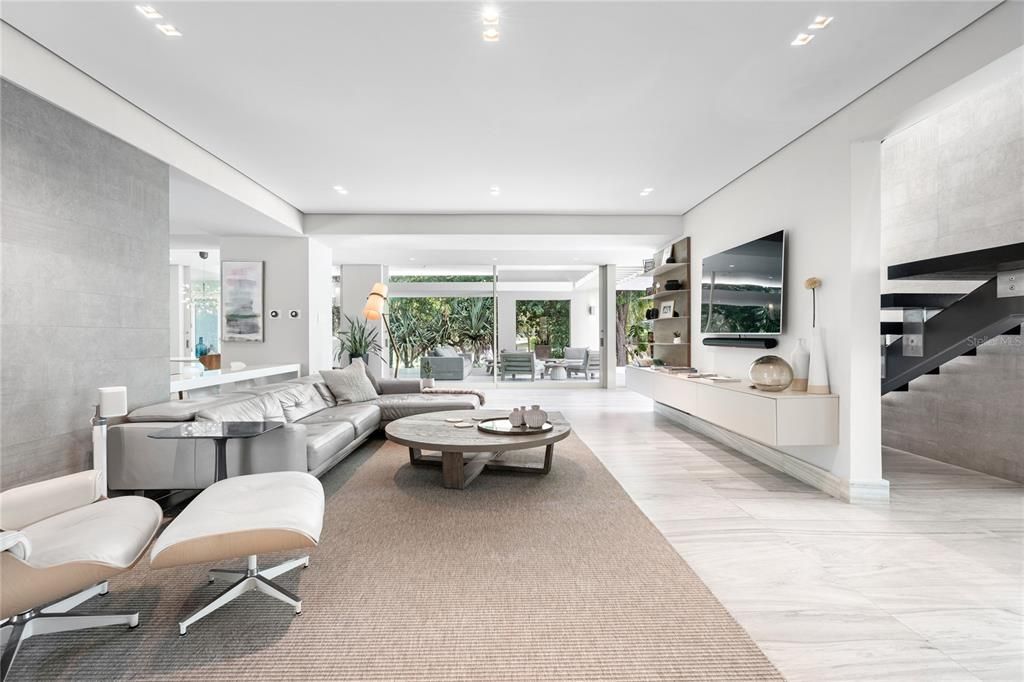 Recently Sold: $11,995,000 (7 beds, 8 baths, 7000 Square Feet)
