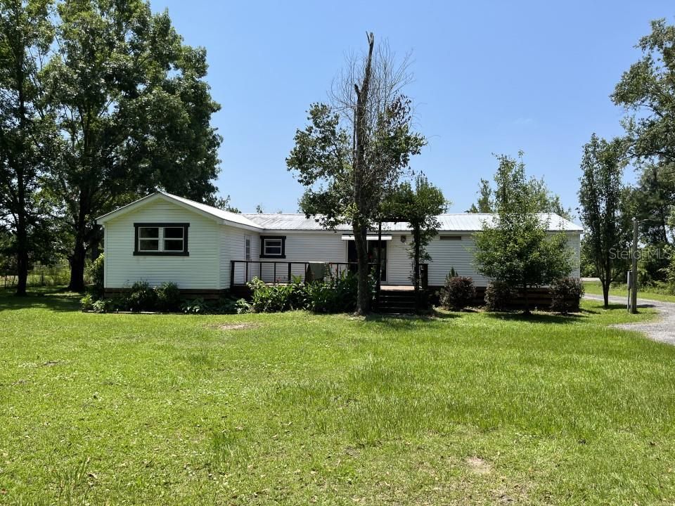 Recently Sold: $170,000 (4 beds, 2 baths, 2006 Square Feet)