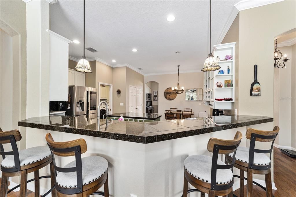 Recently Sold: $725,000 (4 beds, 4 baths, 3608 Square Feet)