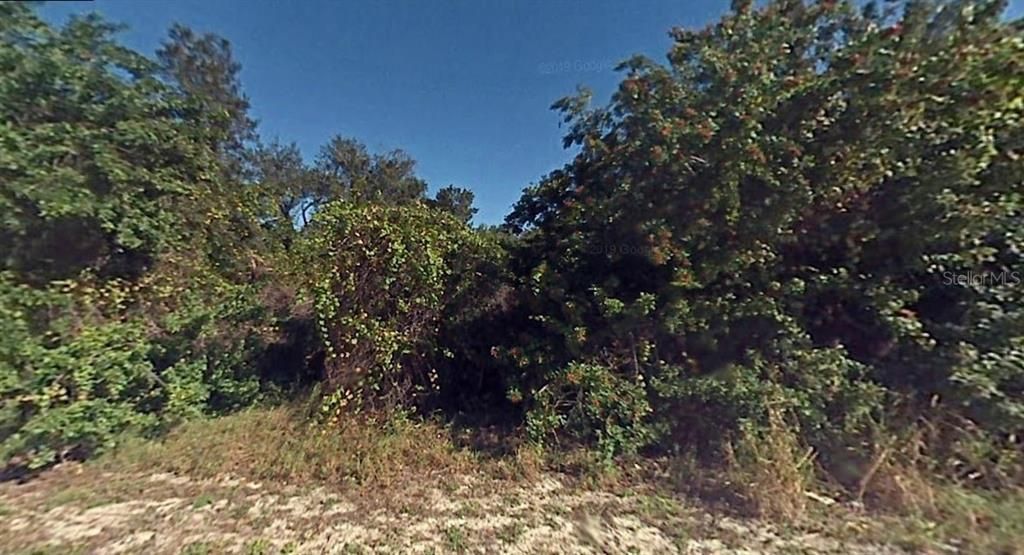 Vendido Recientemente: $50,000 (0.42 acres)