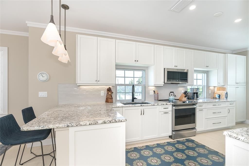 Breakfast Bar and Kitchen.