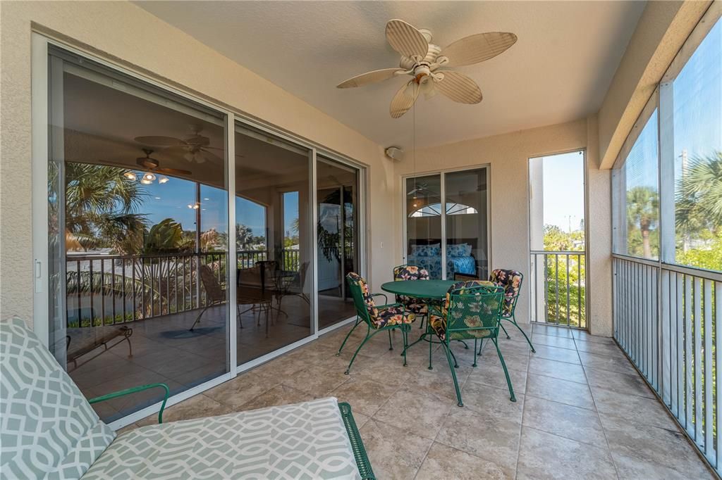 Recently Sold: $499,000 (3 beds, 2 baths, 1571 Square Feet)