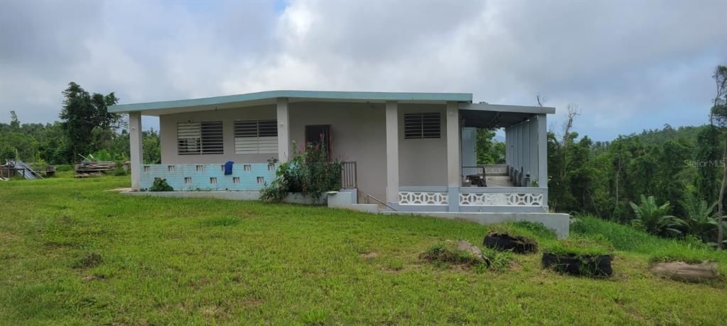 Recently Sold: $160,000 (3 beds, 2 baths, 1443 Square Feet)