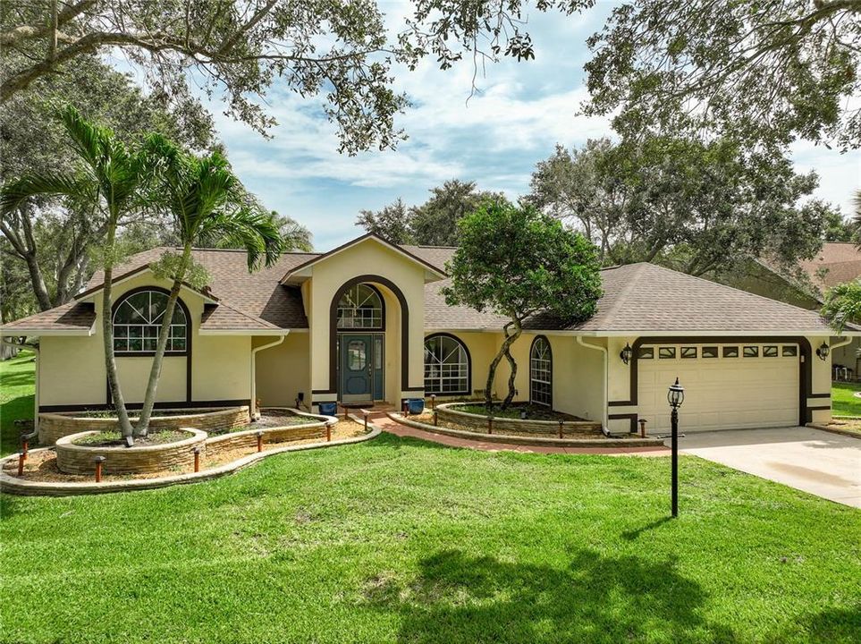 Recently Sold: $515,000 (3 beds, 2 baths, 2008 Square Feet)