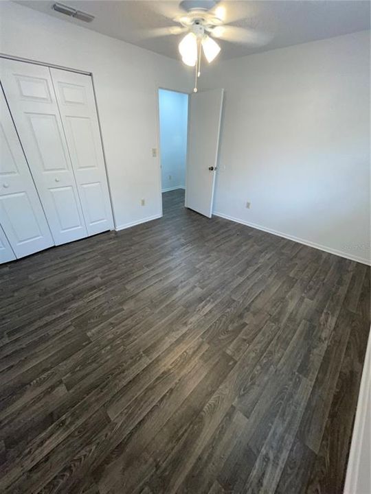 Recently Rented: $1,295 (2 beds, 1 baths, 850 Square Feet)
