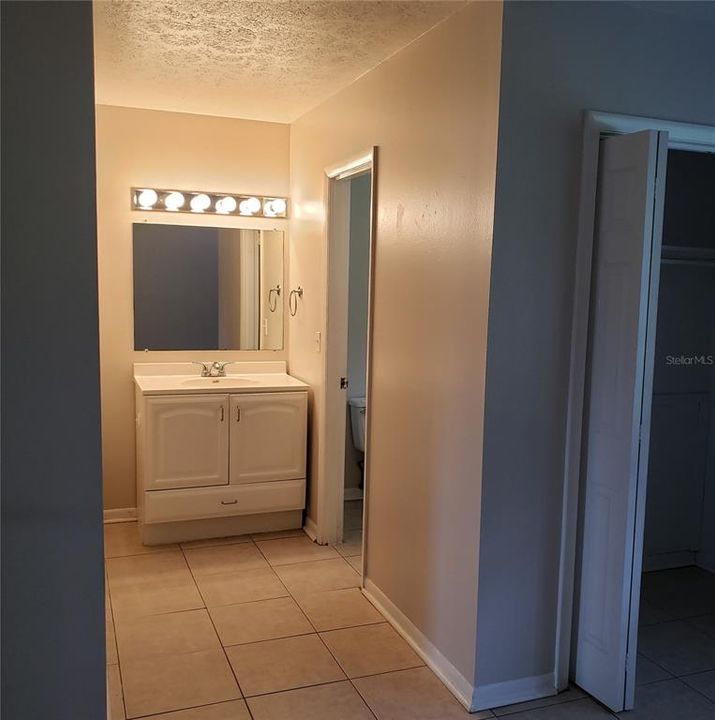 Recently Rented: $1,195 (1 beds, 1 baths, 693 Square Feet)