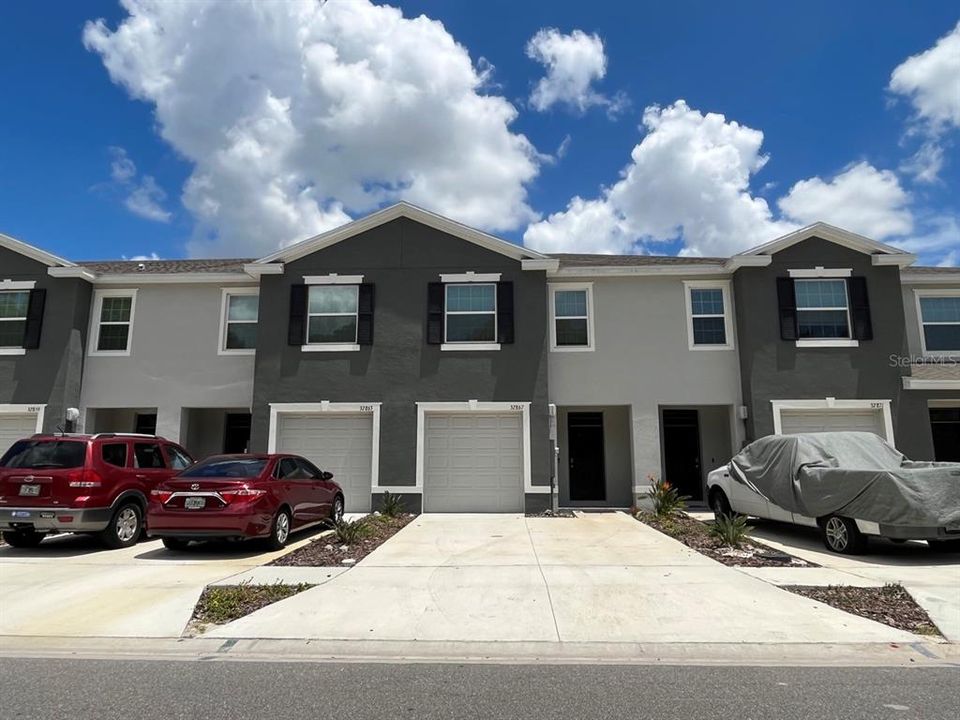 Recently Rented: $2,350 (3 beds, 2 baths, 1673 Square Feet)