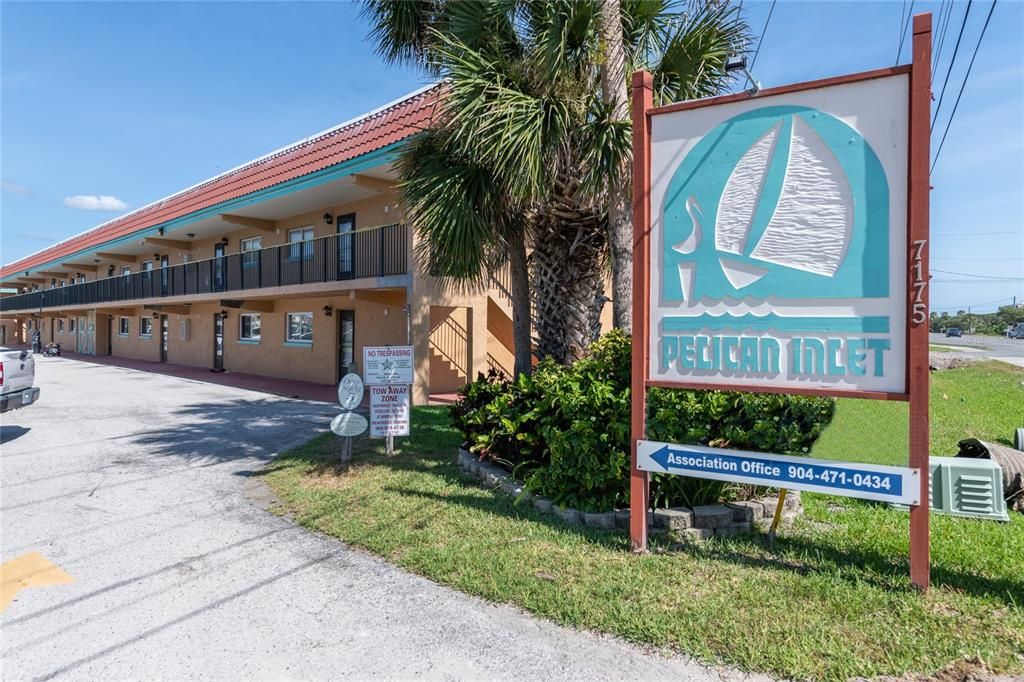 Recently Sold: $299,900 (2 beds, 2 baths, 968 Square Feet)