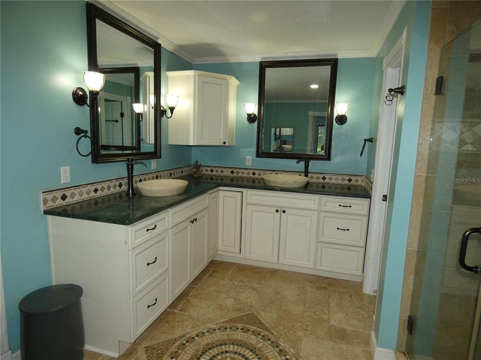 Upstairs Master Bath