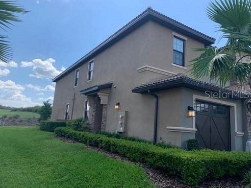 Recently Rented: $1,949 (2 beds, 2 baths, 1409 Square Feet)