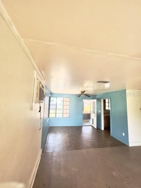 Recently Sold: $122,500 (2 beds, 1 baths, 1260 Square Feet)
