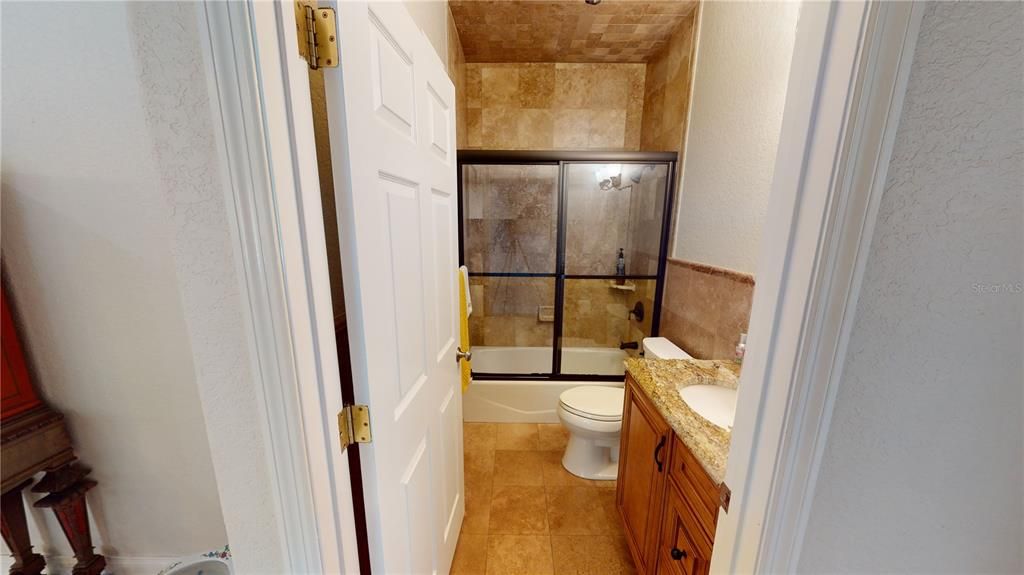 最近售出: $639,000 (4 贝兹, 4 浴室, 3040 平方英尺)