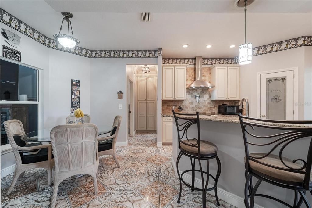Recently Sold: $560,000 (4 beds, 2 baths, 2451 Square Feet)