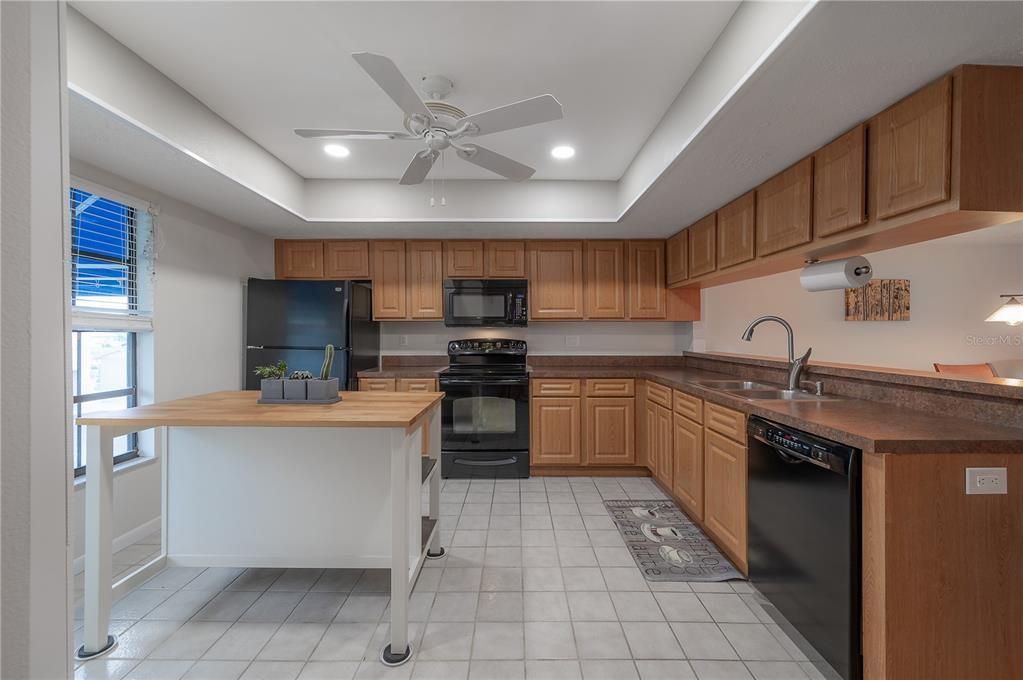 Recently Sold: $499,000 (2 beds, 2 baths, 1475 Square Feet)