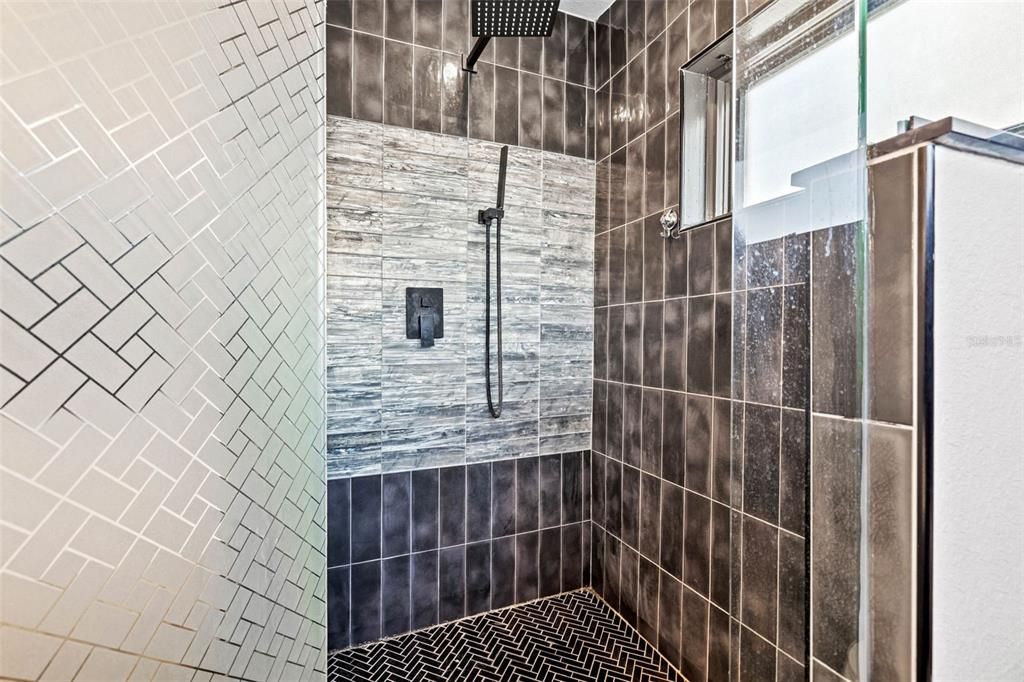 Stunning design in large walk-in Shower