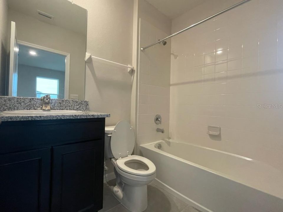 Недавно арендовано: $3,800 (5 спален, 4 ванн, 3975 Квадратных фут)