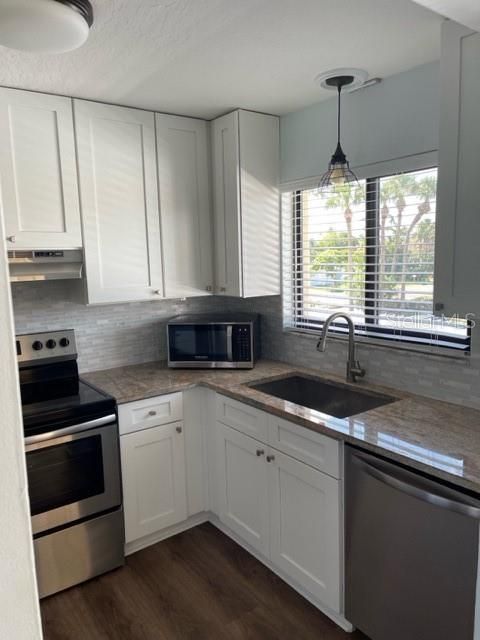 Recently Rented: $1,795 (2 beds, 2 baths, 1089 Square Feet)