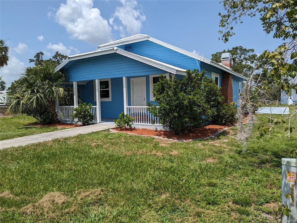 Recently Sold: $449,000 (3 beds, 3 baths, 2068 Square Feet)