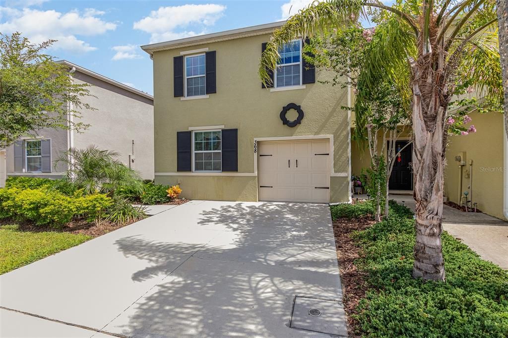 Recently Sold: $330,000 (3 beds, 2 baths, 1724 Square Feet)