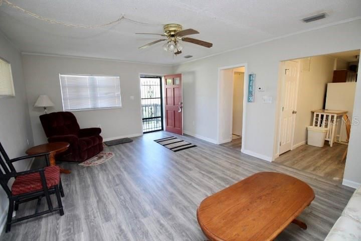 Recently Sold: $249,900 (1 beds, 1 baths, 765 Square Feet)