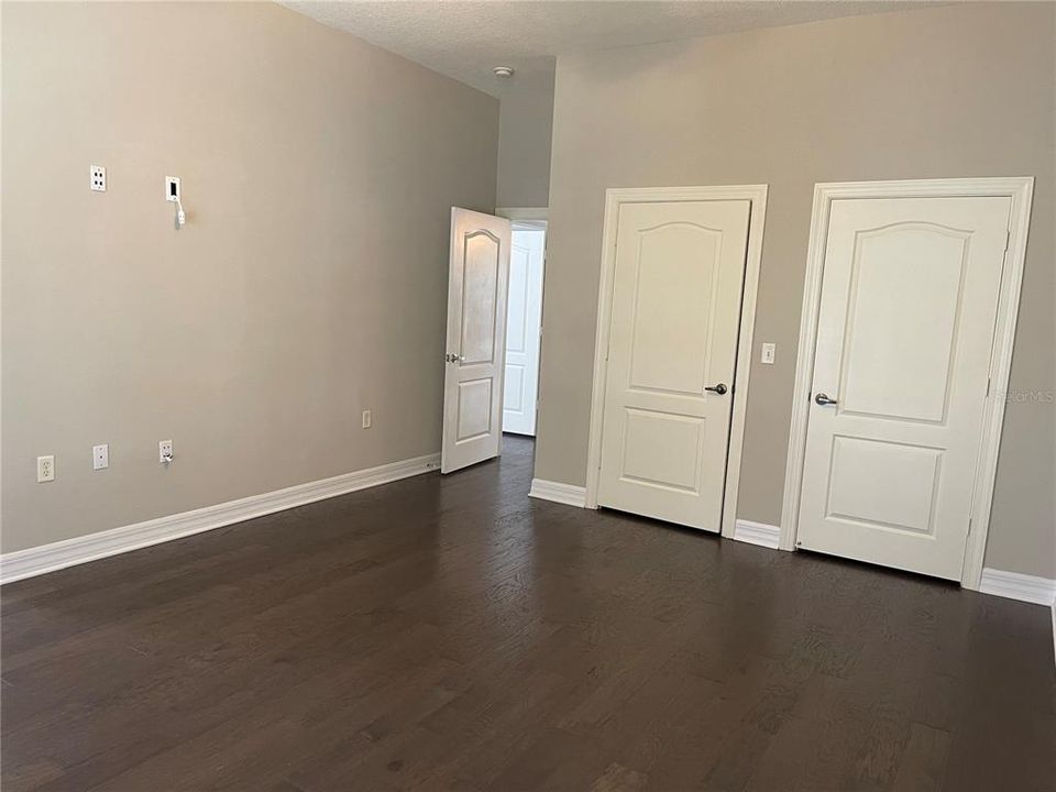For Rent: $4,500 (3 beds, 3 baths, 2199 Square Feet)