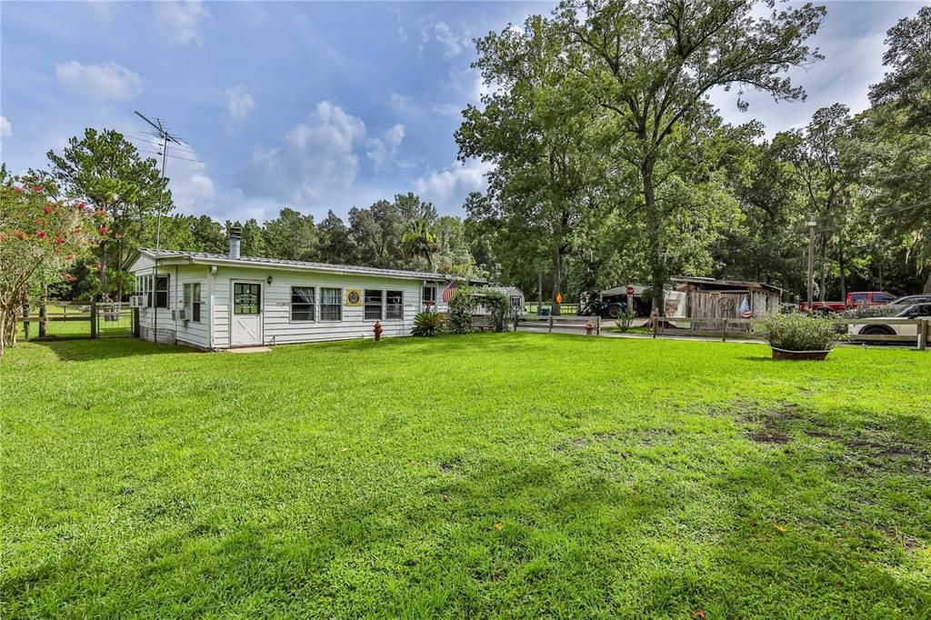 For Sale: $825,000 (3 beds, 2 baths, 1344 Square Feet)