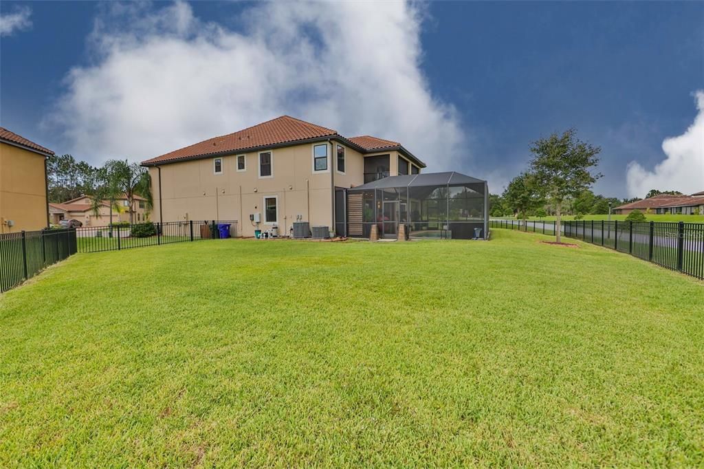 Recently Sold: $899,900 (7 beds, 5 baths, 5454 Square Feet)