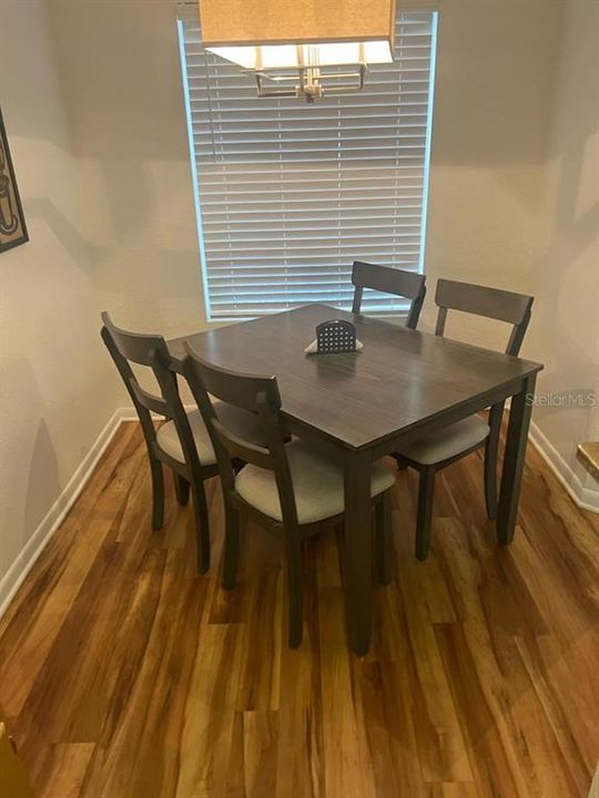 Recently Rented: $2,400 (1 beds, 1 baths, 754 Square Feet)