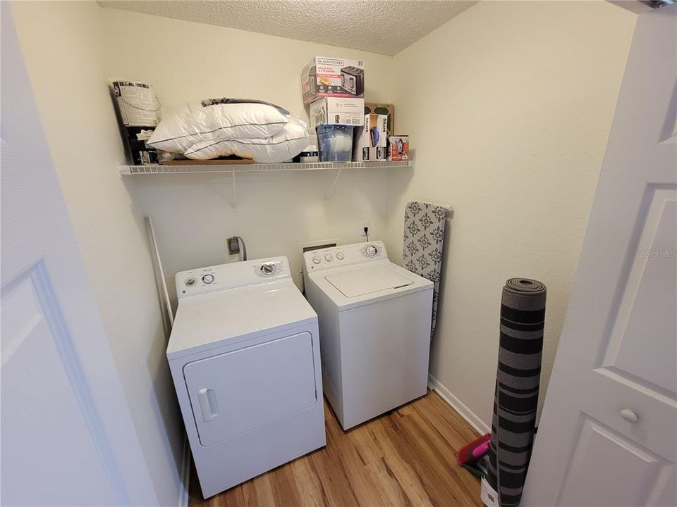 Recently Rented: $2,400 (1 beds, 1 baths, 754 Square Feet)