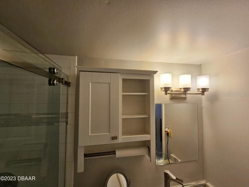 For Sale: $79,000 (1 beds, 1 baths, 221 Square Feet)