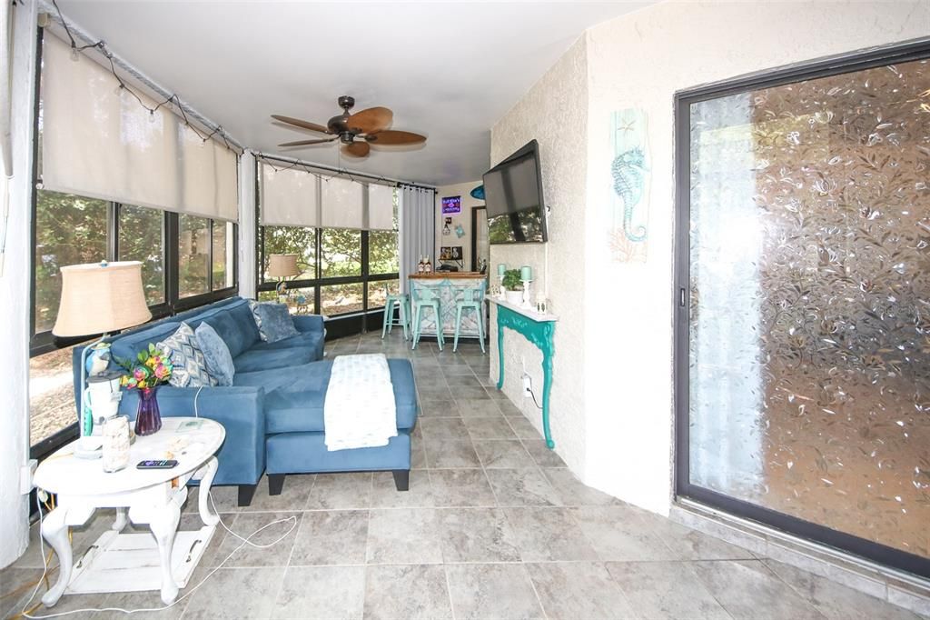 Recently Sold: $325,900 (2 beds, 2 baths, 1340 Square Feet)