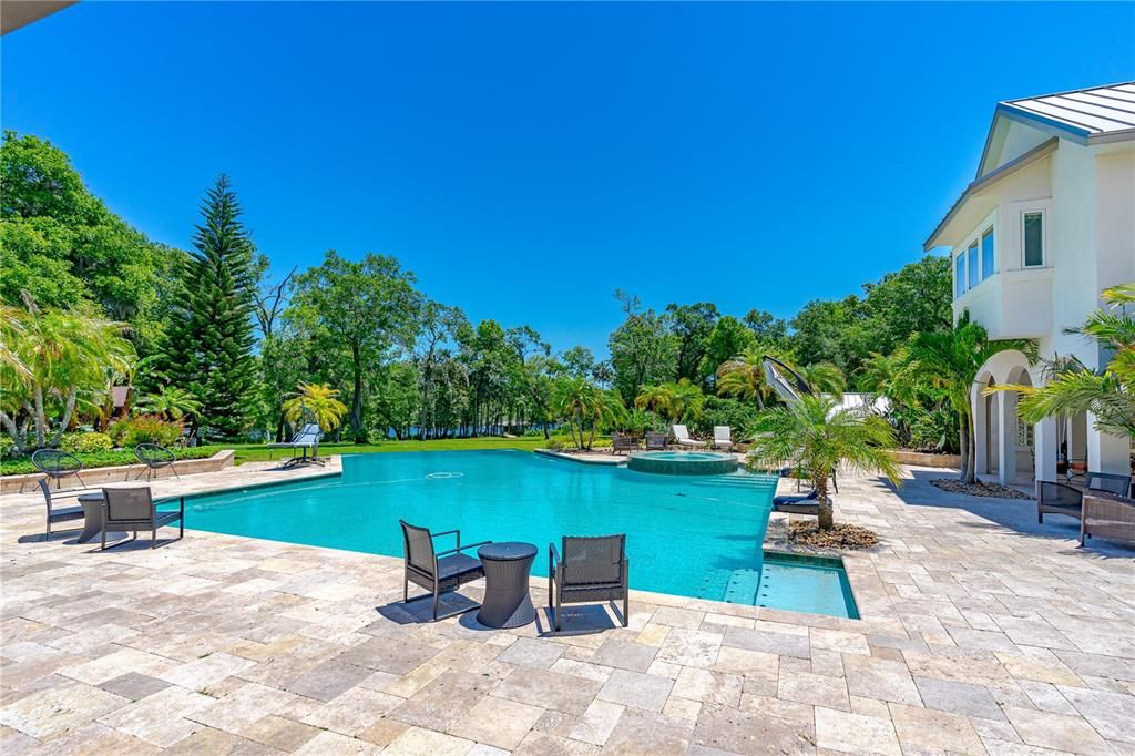 Recently Sold: $2,999,990 (5 beds, 4 baths, 8180 Square Feet)