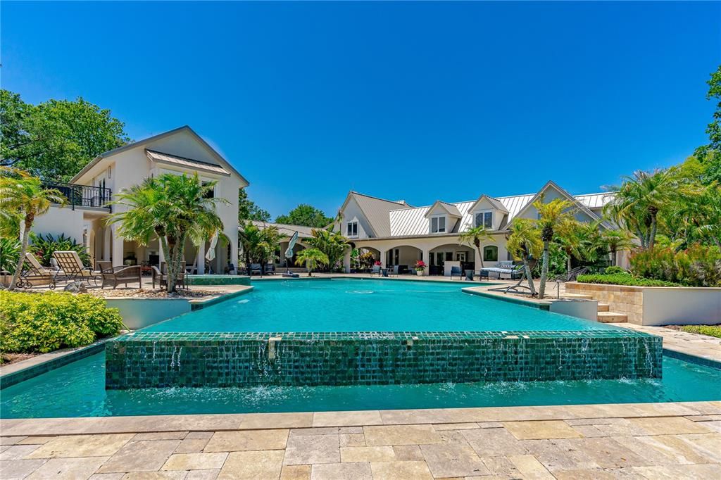 Recently Sold: $2,999,990 (5 beds, 4 baths, 8180 Square Feet)