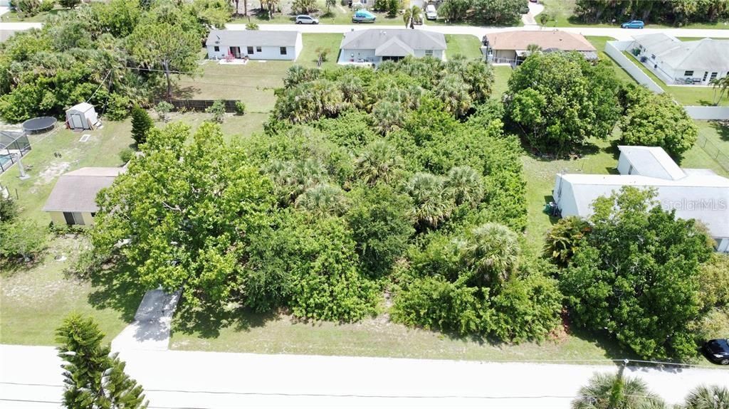 En Venta: $28,000 (0.23 acres)