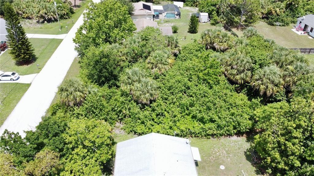 En Venta: $28,000 (0.23 acres)