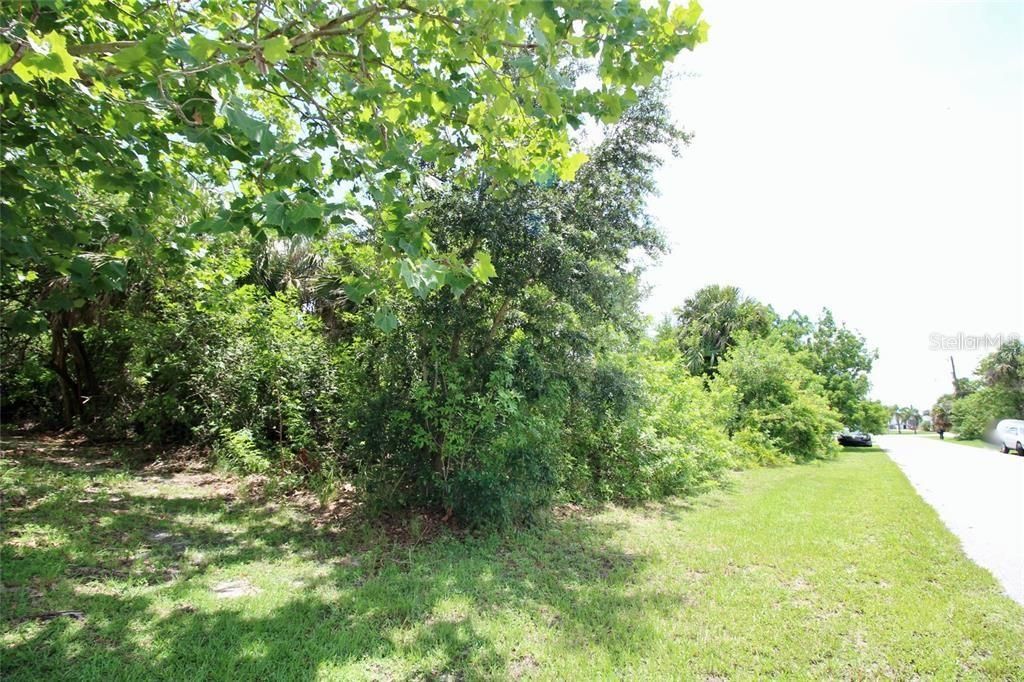 En Venta: $28,000 (0.23 acres)