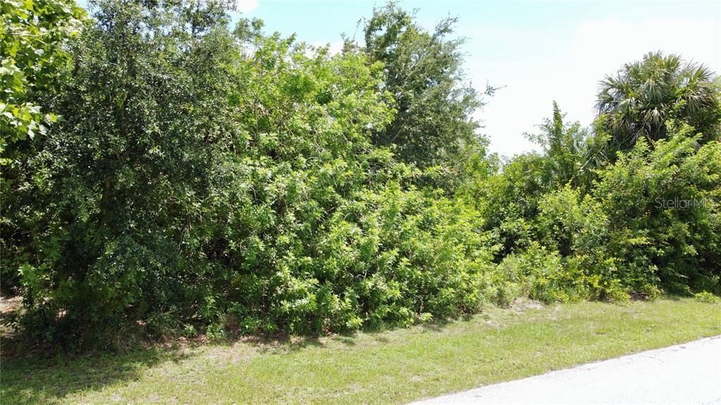 En Venta: $28,000 (0.23 acres)