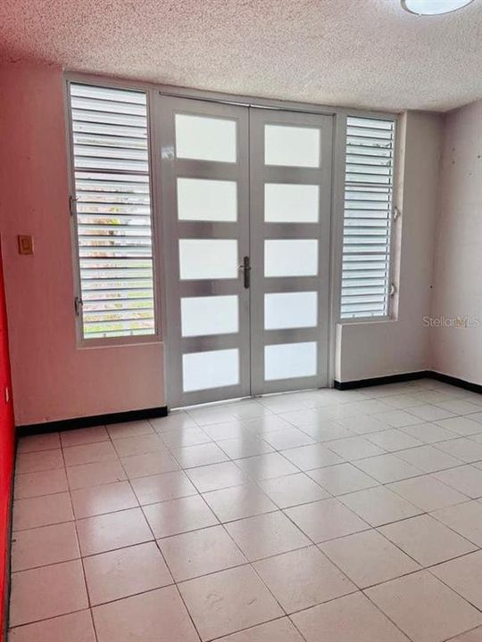 Vendido Recientemente: $80,000 (2 camas, 1 baños, 753 Pies cuadrados)