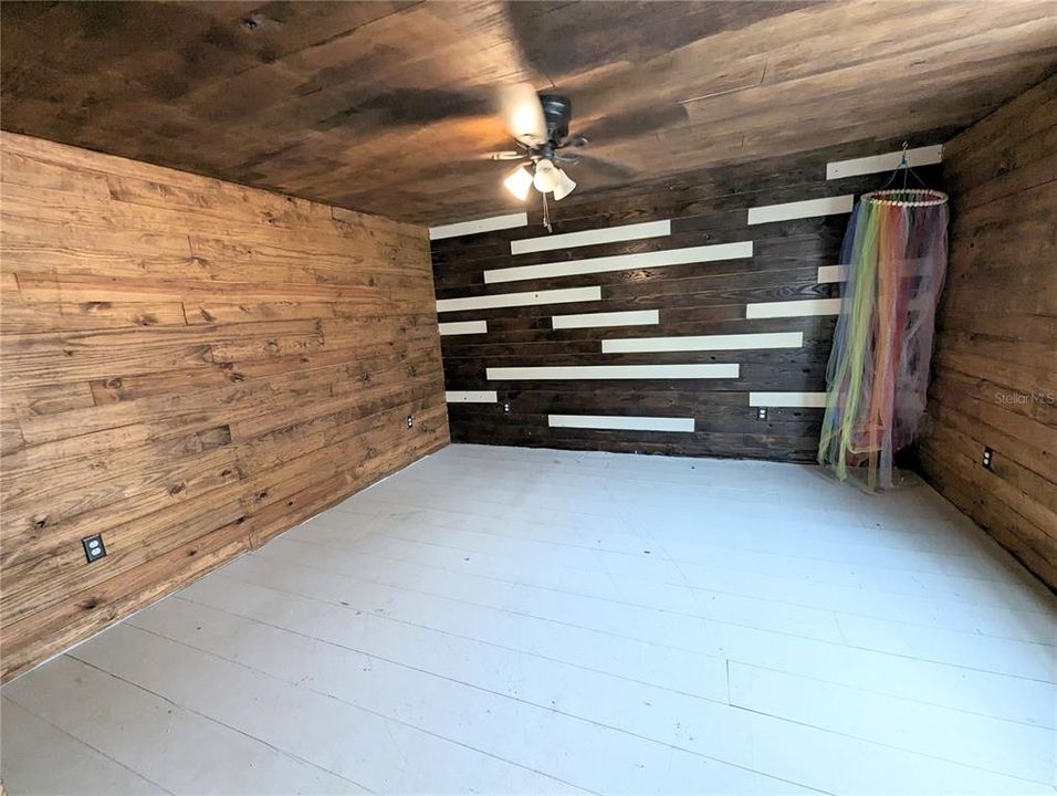 Bonus/craft room/ man cave