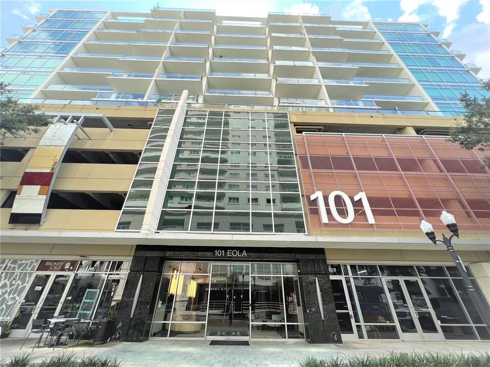 Recently Sold: $222,500 (1 beds, 1 baths, 640 Square Feet)