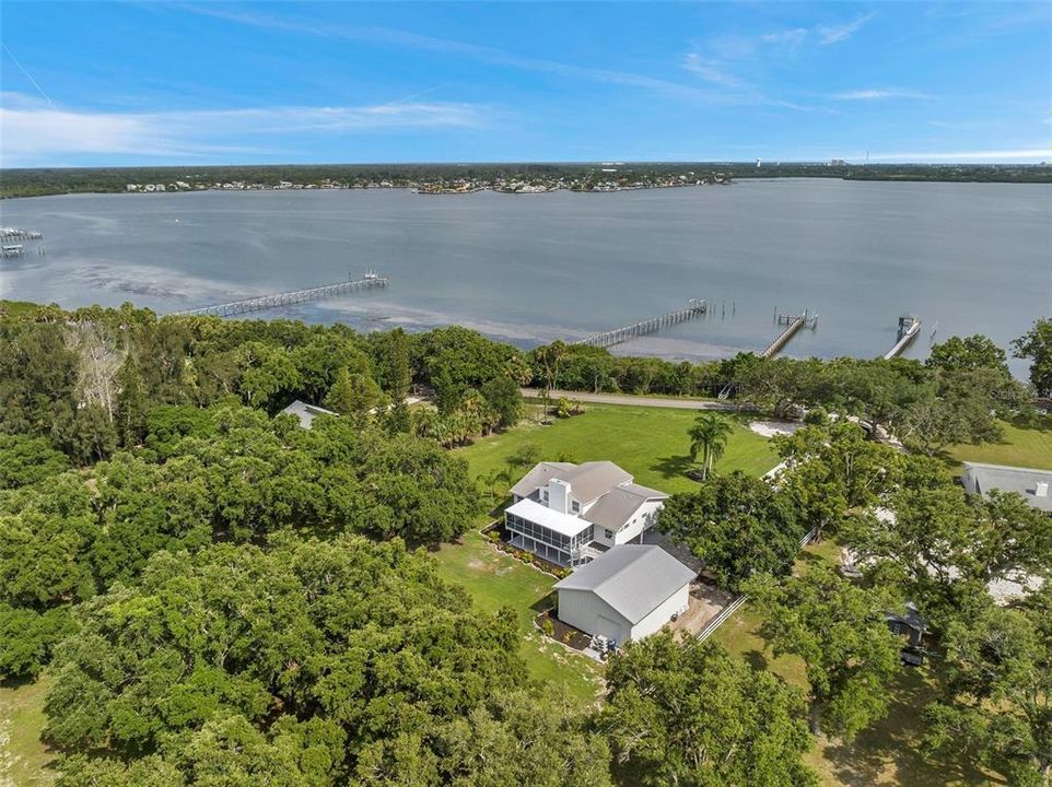 Recently Sold: $2,400,000 (5 beds, 4 baths, 4110 Square Feet)