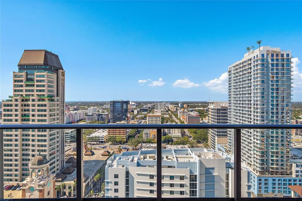 Recently Sold: $1,325,000 (2 beds, 2 baths, 1431 Square Feet)