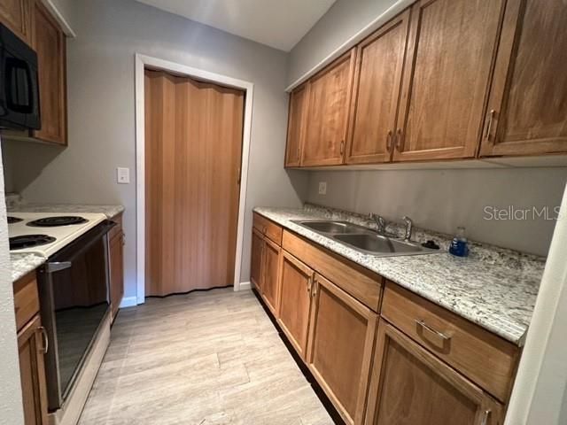 Recently Sold: $170,000 (2 beds, 2 baths, 1051 Square Feet)