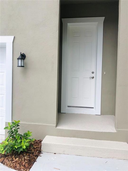 Recently Rented: $1,750 (1 beds, 1 baths, 695 Square Feet)