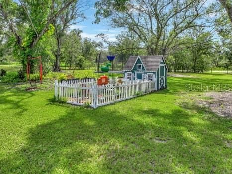 Active With Contract: $349,900 (4 beds, 2 baths, 1782 Square Feet)