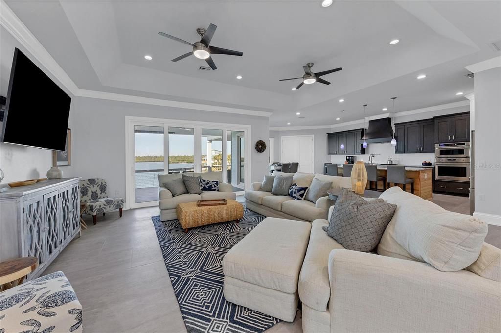 Recently Sold: $2,900,000 (4 beds, 3 baths, 2929 Square Feet)