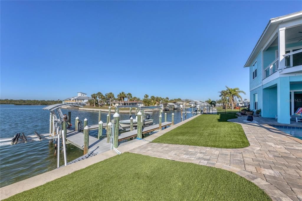 Recently Sold: $2,900,000 (4 beds, 3 baths, 2929 Square Feet)