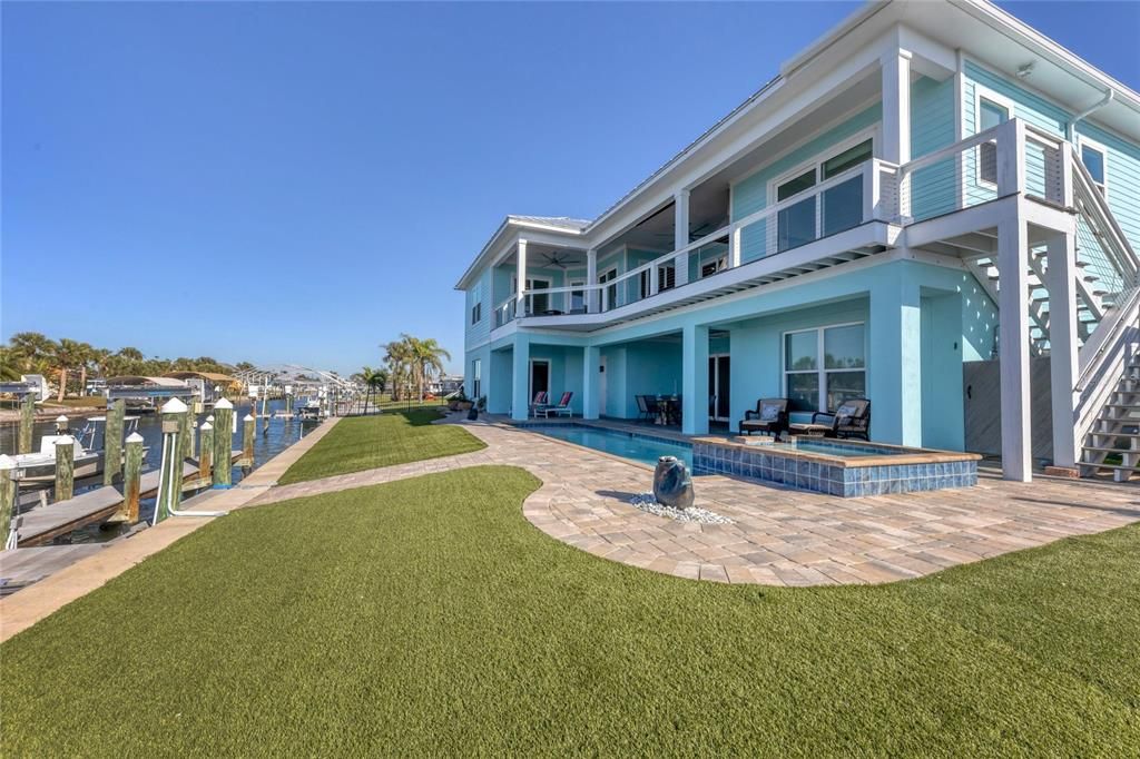 Recently Sold: $2,900,000 (4 beds, 3 baths, 2929 Square Feet)