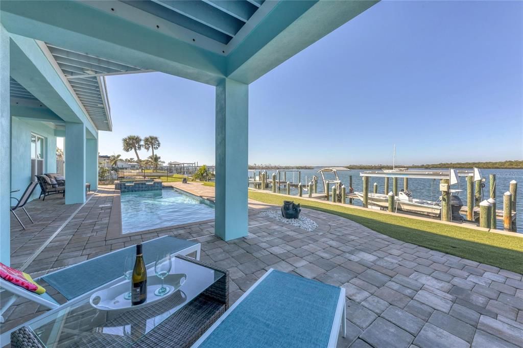 Recently Sold: $2,900,000 (4 beds, 3 baths, 2929 Square Feet)