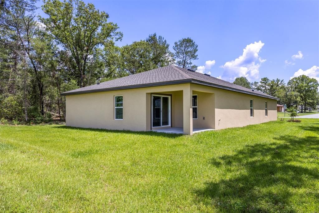 Recently Sold: $427,900 (5 beds, 3 baths, 1984 Square Feet)